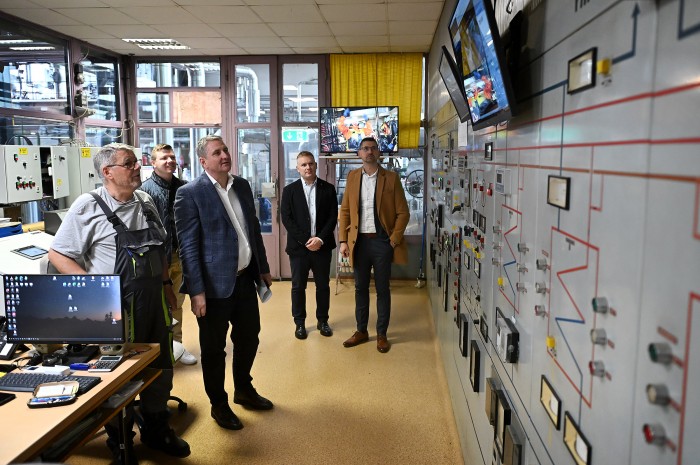 Vágner Ákos polgármester és Bánhidy Péter vezérigzagató a Fűtőműben